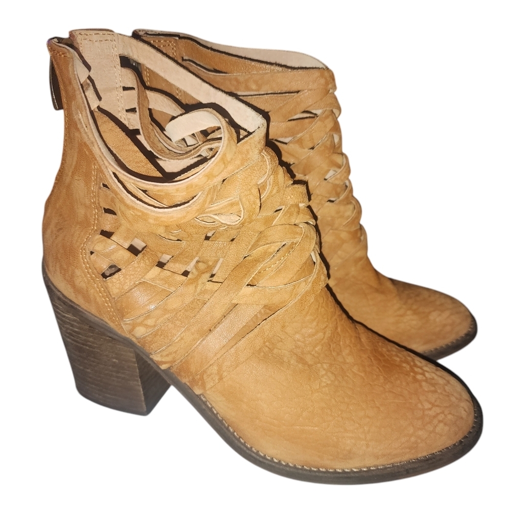 Free People Carrera Bootie, Women's 8.5 - Picture 2 of 9